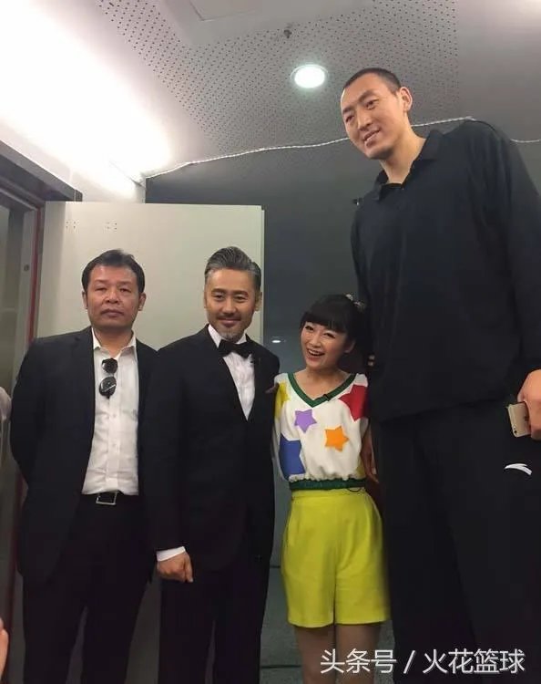 孙明明和姚明哪个高