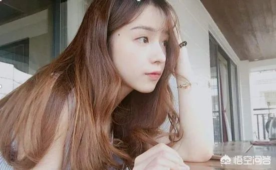斗鱼二珂又发新专辑了,为什么她之前在熊猫没有火起来?