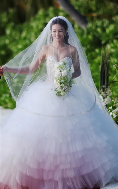 做婚纱的注意事项 挑选婚纱的技巧