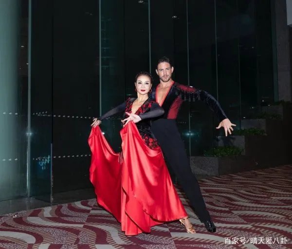 与林建岳离婚25年,谢玲玲为何会感谢婆婆呢?