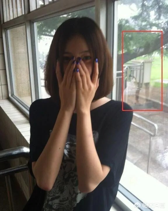 《英雄联盟》的主播小智到底长什么样子?有没有真实的照片?