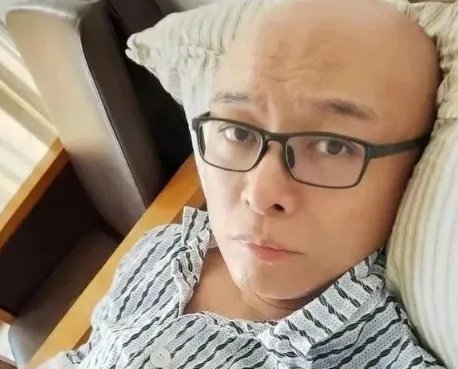 孟非不听劝告坚持爬山,结果导致病情严重,他怎么突然病倒了?