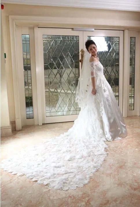 中国设计师兰玉的婚纱有名吗?有哪些女明星穿过?