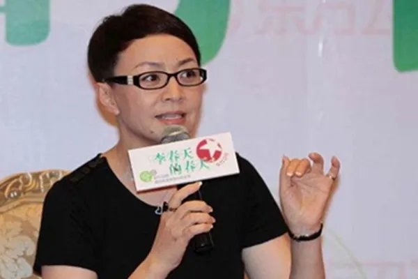 赵玉吉的前妻黄涛是何方神圣 曝宋丹丹与辛迪的母女情缘