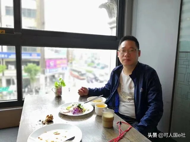 现在是房产中介直接单干好，还是走加盟的模式好？
