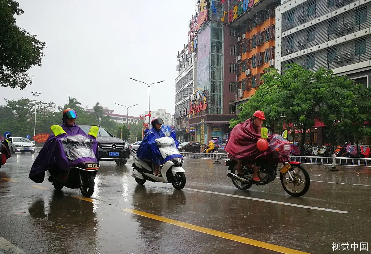 台风“环高”进入南海,台风天气应该注意什么?