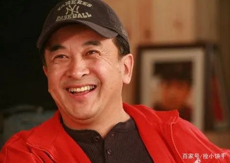 黄宏上午被免职,下午就被带走,如今多年过去了他过得怎么样?